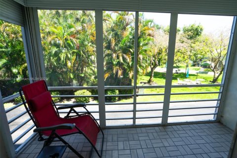 Copropriété à vendre à Hallandale Beach, Floride: 1 chambre, 67.45 m2 № 1978360 - photo 5