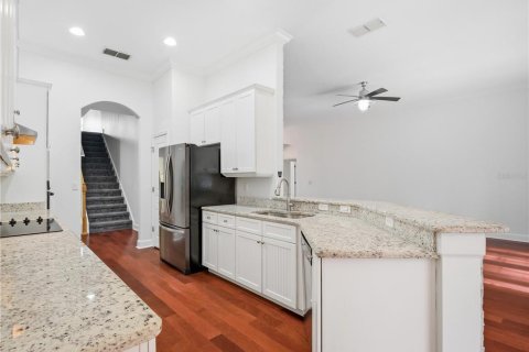 House in New Smyrna Beach, Florida 5 bedrooms, 278.89 sq.m. № 2291038 - photo 9