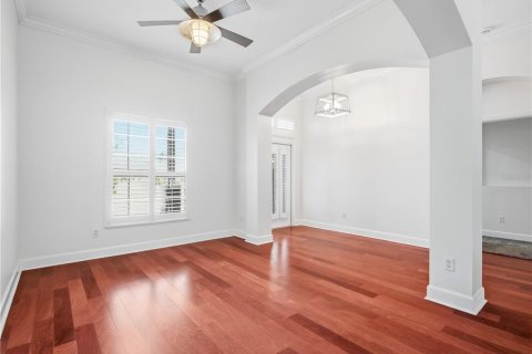 House in New Smyrna Beach, Florida 5 bedrooms, 278.89 sq.m. № 2291038 - photo 3