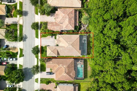 House in New Smyrna Beach, Florida 5 bedrooms, 278.89 sq.m. № 2291038 - photo 5
