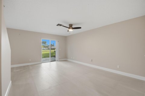 Touwnhouse à louer à Wellington, Floride: 4 chambres, 130.06 m2 № 2382861 - photo 8