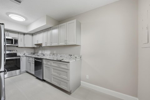 Touwnhouse à louer à Wellington, Floride: 4 chambres, 130.06 m2 № 2382861 - photo 6