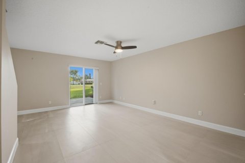 Touwnhouse à louer à Wellington, Floride: 4 chambres, 130.06 m2 № 2382861 - photo 9