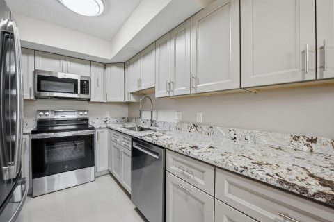 Touwnhouse à louer à Wellington, Floride: 4 chambres, 130.06 m2 № 2382861 - photo 4