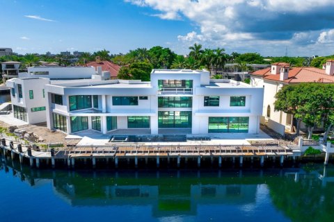 Casa en venta en Boca Raton, Florida, 5 dormitorios, 926.51 m2 № 1097779 - foto 1