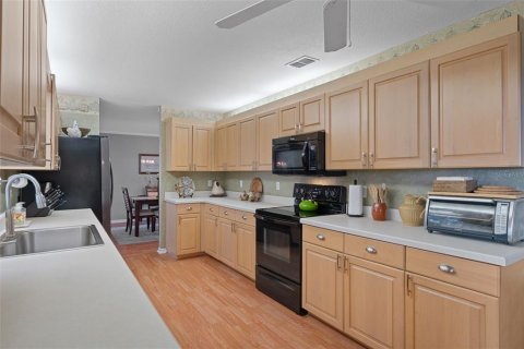 Купить виллу или дом в Даннеллон, Флорида 3 комнаты, 156.54м2, № 2093321 - фото 19