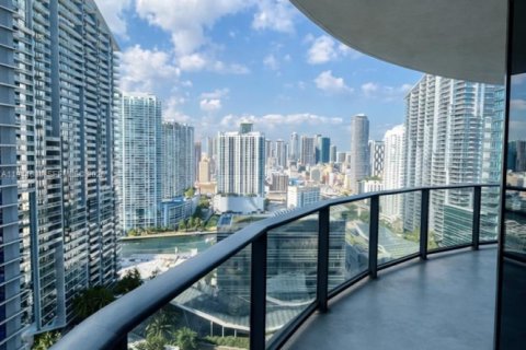 Condo in Miami, Florida, 2 bedrooms  № 2001124 - photo 15