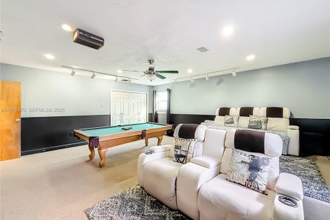 House in Miramar, Florida 4 bedrooms, 216.93 sq.m. № 2040483 - photo 26