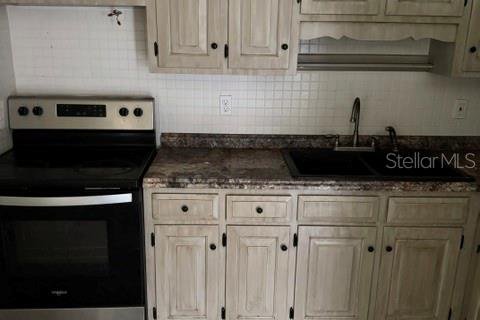 Casa en venta en Satsuma, Florida, 3 dormitorios, 99.22 m2 № 2236117 - foto 6