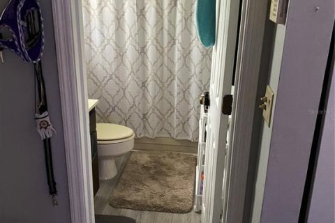 Снять в аренду виллу или дом в Деланд, Флорида 1 комната, 51.1м2, № 2091409 - фото 7