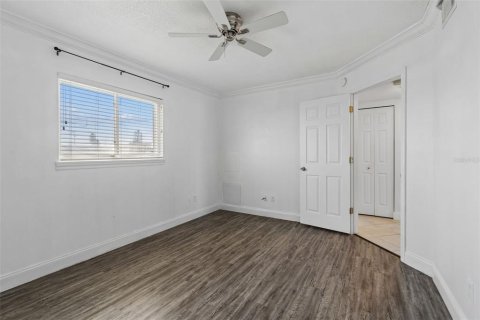 Condo in Saint Pete Beach, Florida, 1 bedroom № 2207458 - photo 24