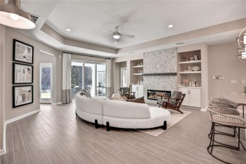 Villa ou maison à vendre à Green Cove Springs, Floride: 5 chambres, 305.18 m2 № 2418756 - photo 8