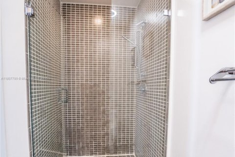 Condominio en venta en Miami, Florida, 1 dormitorio, 61.69 m2 № 1864871 - foto 18