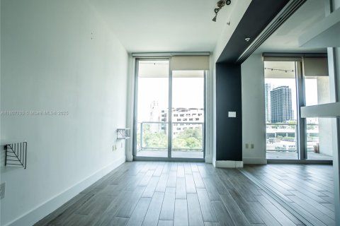 Condominio en venta en Miami, Florida, 1 dormitorio, 61.69 m2 № 1864871 - foto 11