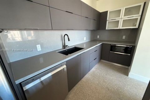 Снять в аренду кондоминиум в Майами, Флорида 2 спальни, 99.68м2, № 1942028 - фото 8