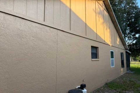 House in Brandon, Florida 3 bedrooms, 146.23 sq.m. № 2117417 - photo 25