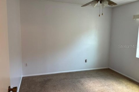 House in Brandon, Florida 3 bedrooms, 146.23 sq.m. № 2117417 - photo 18