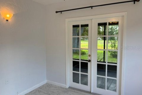 House in Brandon, Florida 3 bedrooms, 146.23 sq.m. № 2117417 - photo 7