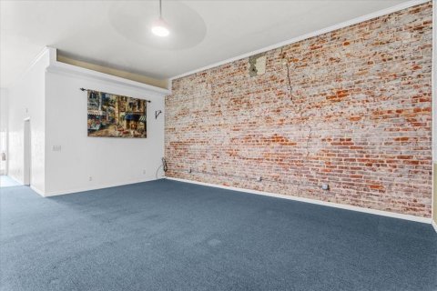 Commercial property in Alachua, Florida 179.86 sq.m. № 2217714 - photo 6
