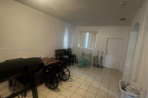 Casa en venta en Homestead, Florida, 3 dormitorios, 98.48 m2 № 2032133 - foto 14