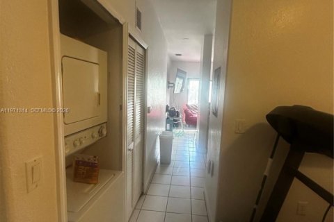 Casa en venta en Homestead, Florida, 3 dormitorios, 98.48 m2 № 2032133 - foto 13