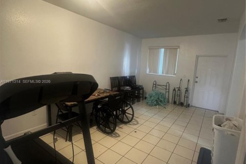 Casa en venta en Homestead, Florida, 3 dormitorios, 98.48 m2 № 2032133 - foto 9