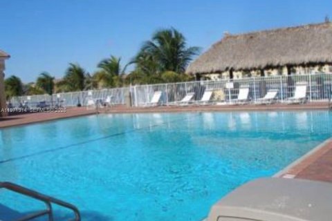 Casa en venta en Homestead, Florida, 3 dormitorios, 98.48 m2 № 2032133 - foto 30