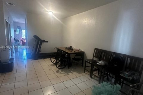 Casa en venta en Homestead, Florida, 3 dormitorios, 98.48 m2 № 2032133 - foto 11