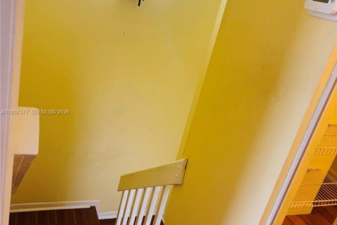 Снять в аренду таунхаус в Майами-Лейкс, Флорида 2 спальни, 103.12м2, № 2011433 - фото 24