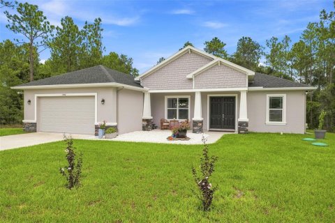 House in Weeki Wachee, Florida 3 bedrooms, 163.69 sq.m. № 2350152