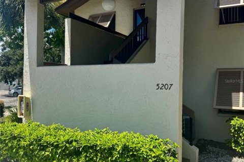 Condo à Sarasota, Floride, 2 chambres  № 2310294