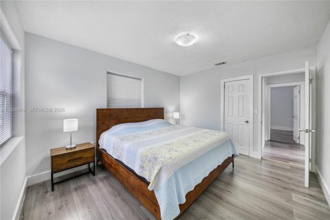 Villa ou maison à vendre à Miami, Floride: 3 chambres, 93.37 m2 № 1997531 - photo 8