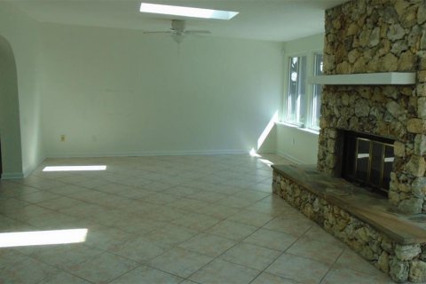 Casa en alquiler en Maitland, Florida, 4 dormitorios, 186.36 m2 № 2224792 - foto 4