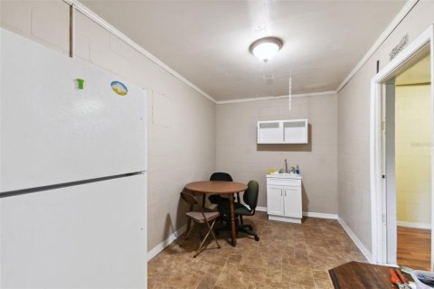 Commercial property in Winter Haven, Florida 169.73 sq.m. № 1313247 - photo 6