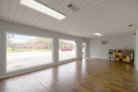 Commercial property in Winter Haven, Florida 169.73 sq.m. № 1313247 - photo 3