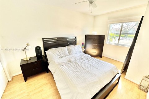 House in Miramar, Florida 2 bedrooms, 96.99 sq.m. № 2020702 - photo 14