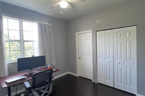 Touwnhouse à louer à Plantation, Floride: 3 chambres, 144.74 m2 № 2154635 - photo 24