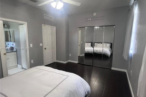 Touwnhouse à louer à Plantation, Floride: 3 chambres, 144.74 m2 № 2154635 - photo 27