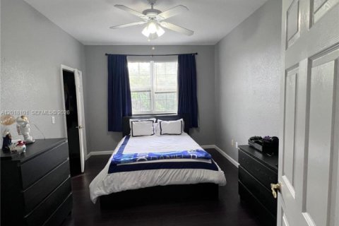 Touwnhouse à louer à Plantation, Floride: 3 chambres, 144.74 m2 № 2154635 - photo 16