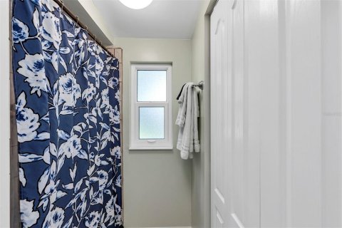 House in Ormond Beach, Florida 3 bedrooms, 123.75 sq.m. № 1899404 - photo 25