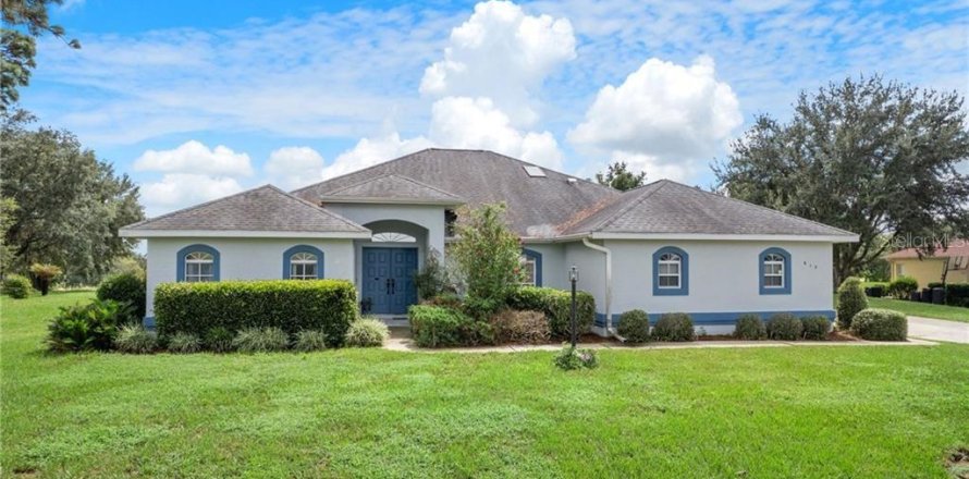 Villa ou maison à Inverness, Floride 3 chambres, 208.84 m2 № 1908195