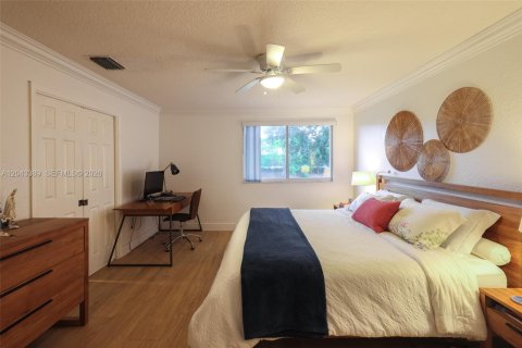 Villa ou maison à vendre à Weston, Floride: 4 chambres, 176.7 m2 № 2260126 - photo 17