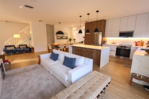 Villa ou maison à vendre à Weston, Floride: 4 chambres, 176.7 m2 № 2260126 - photo 10