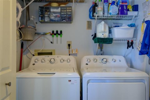 Condo in Sarasota, Florida, 2 bedrooms  № 2144772 - photo 28
