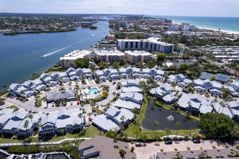 Condo in Sarasota, Florida, 2 bedrooms  № 2144772 - photo 4