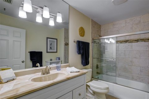 Condo in Sarasota, Florida, 2 bedrooms  № 2144772 - photo 24