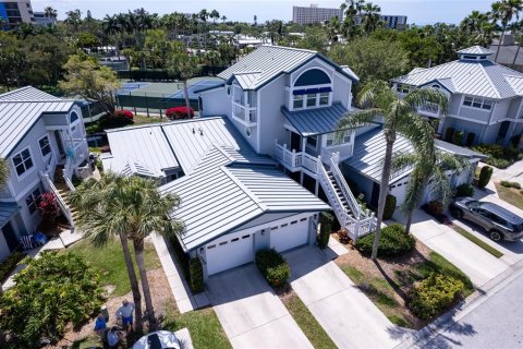 Condo in Sarasota, Florida, 2 bedrooms  № 2144772 - photo 2
