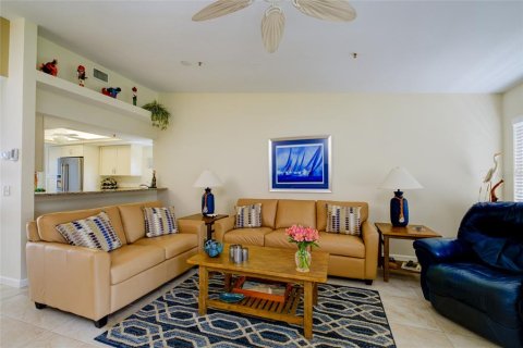 Condo in Sarasota, Florida, 2 bedrooms  № 2144772 - photo 12