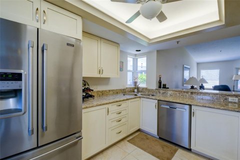 Condo in Sarasota, Florida, 2 bedrooms  № 2144772 - photo 8