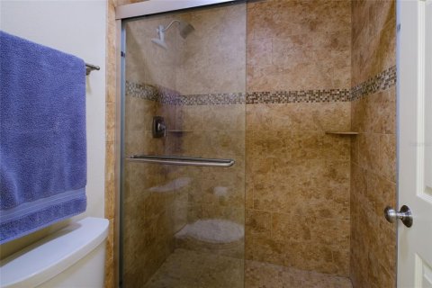 Condo in Sarasota, Florida, 2 bedrooms  № 2144772 - photo 21